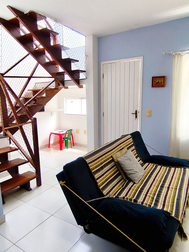 Casa em condomínio com piscina na Praia Rasa