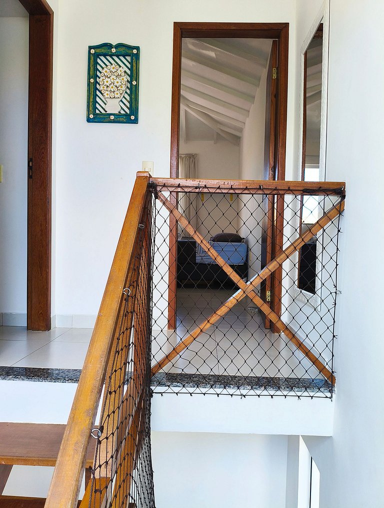 Casa em condomínio com piscina na Praia Rasa