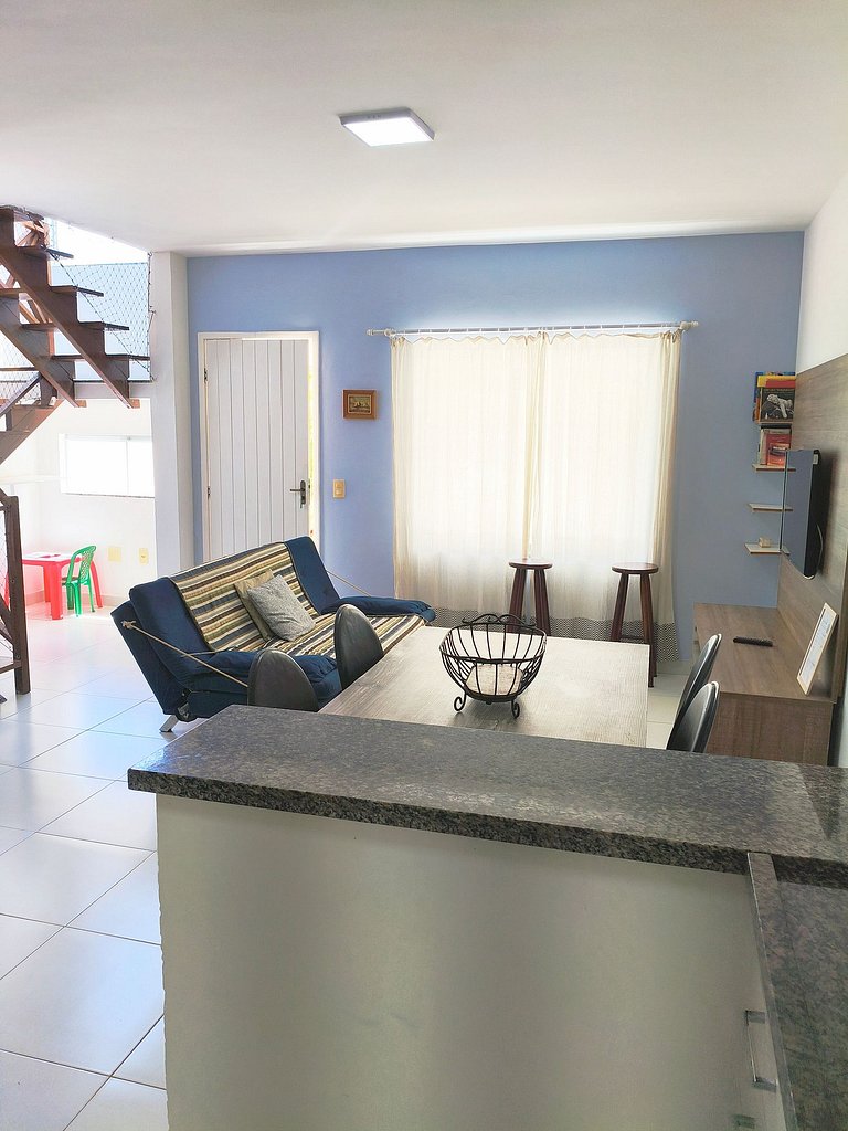 Casa em condomínio com piscina na Praia Rasa