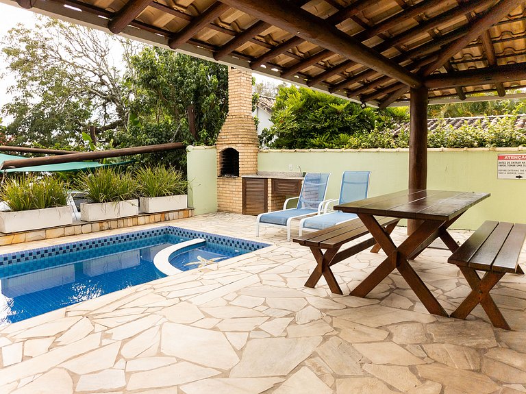 Casa com Piscina e Vista para o Mar na Orla Bardot