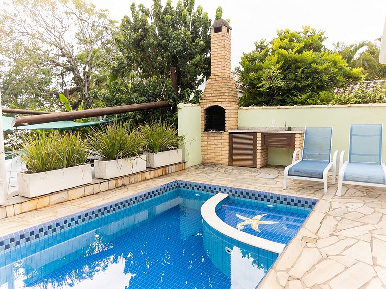 Casa com Piscina e Vista para o Mar na Orla Bardot