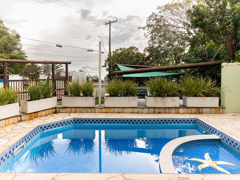 Casa com Piscina e Vista para o Mar na Orla Bardot