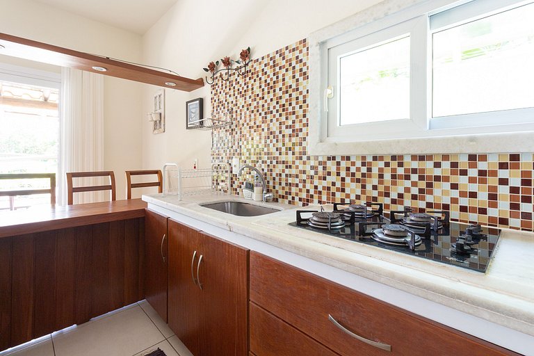 Casa com Piscina e Vista para o Mar na Orla Bardot