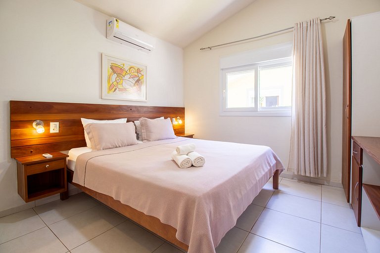 Casa com Piscina e Vista para o Mar na Orla Bardot