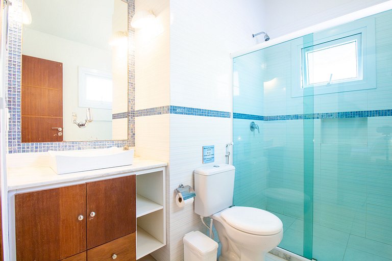 Casa com Piscina e Vista para o Mar na Orla Bardot