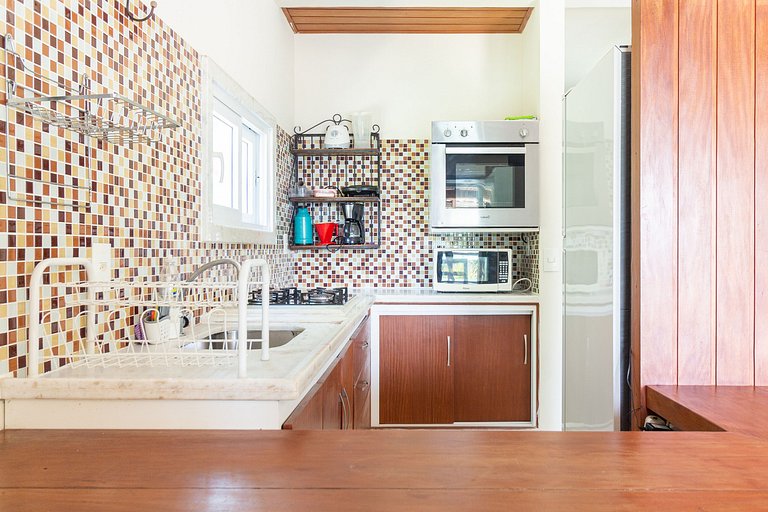 Casa com Piscina e Vista para o Mar na Orla Bardot