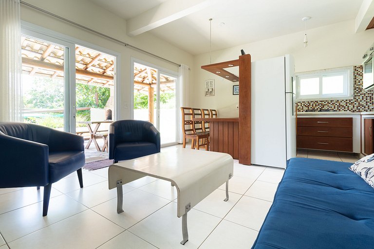 Casa com Piscina e Vista para o Mar na Orla Bardot