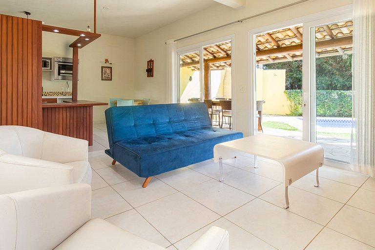 Casa com Piscina Privativa na Orla Bardot