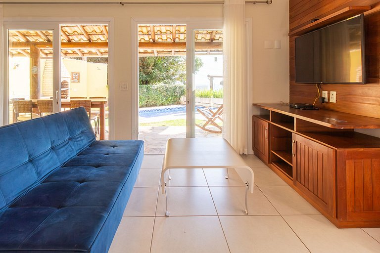 Casa com Piscina Privativa na Orla Bardot
