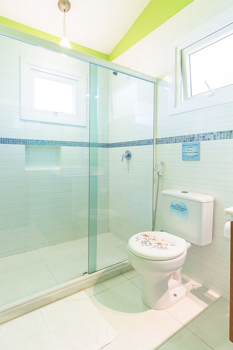 Casa com Piscina Privativa na Orla Bardot