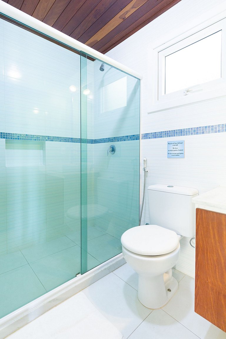 Casa com Piscina Privativa na Orla Bardot