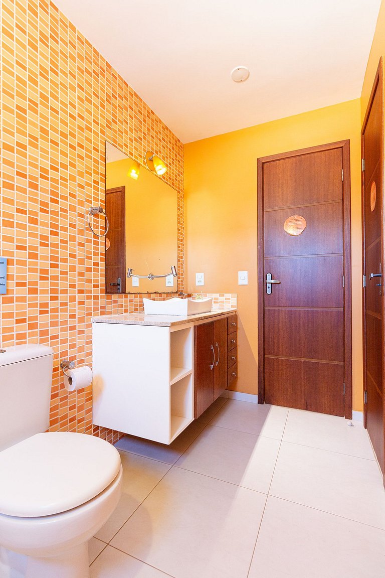 Casa com Piscina Privativa na Orla Bardot