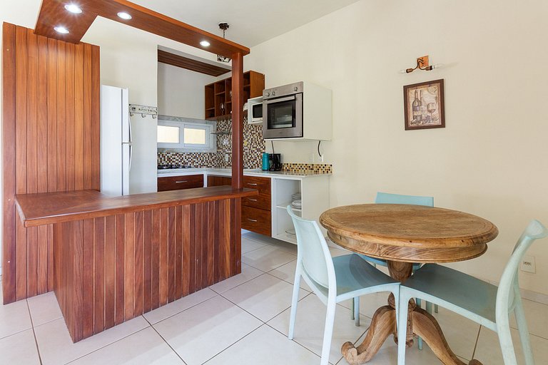 Casa com Piscina Privativa na Orla Bardot