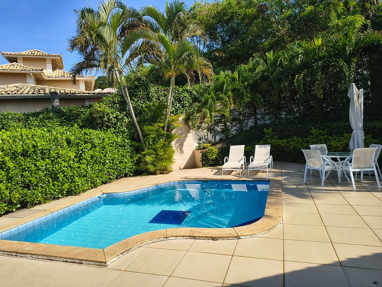 Vista, piscina privativa e 4 suítes em Geribá